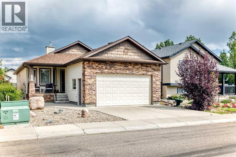 27 Jessie Robinson Close North, Lethbridge, Alberta, T1H6Y4, Lethbridge, Alberta — photo 1 of 5