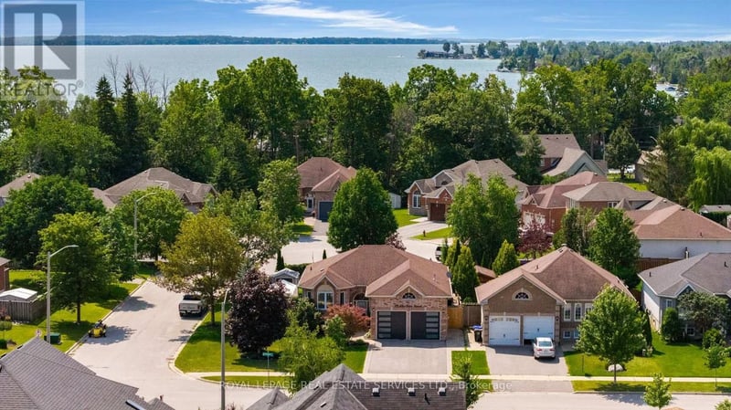 619 Glen Cedar Crescent, Innisfil, Ontario, L9S2J4, Innisfil, Ontario — photo 1 of 5