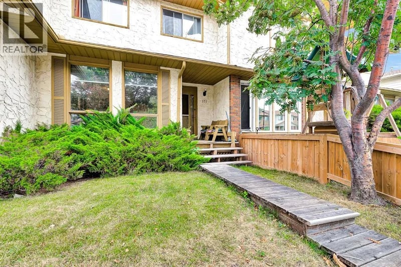 151 Midbend Place Southeast, Calgary, Alberta, T2X2J8, Calgary, Alberta — photo 1 of 5