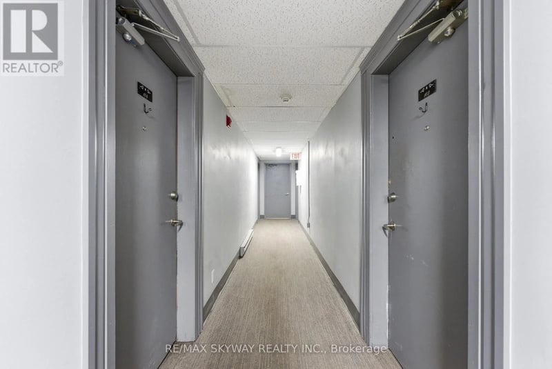 #103 25 College Street East, Belleville (Belleville Ward), Ontario, K8P2E3, Belleville (Belleville Ward), Ontario — photo 1 of 5