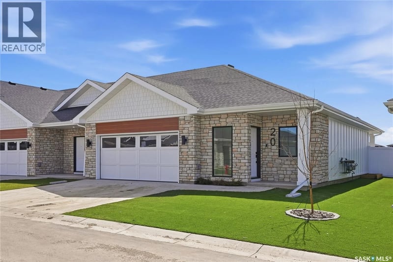 20 720 Brighton BOULEVARD, Saskatoon, Saskatchewan, S7V1X1, Saskatoon, Saskatchewan — photo 1 of 5
