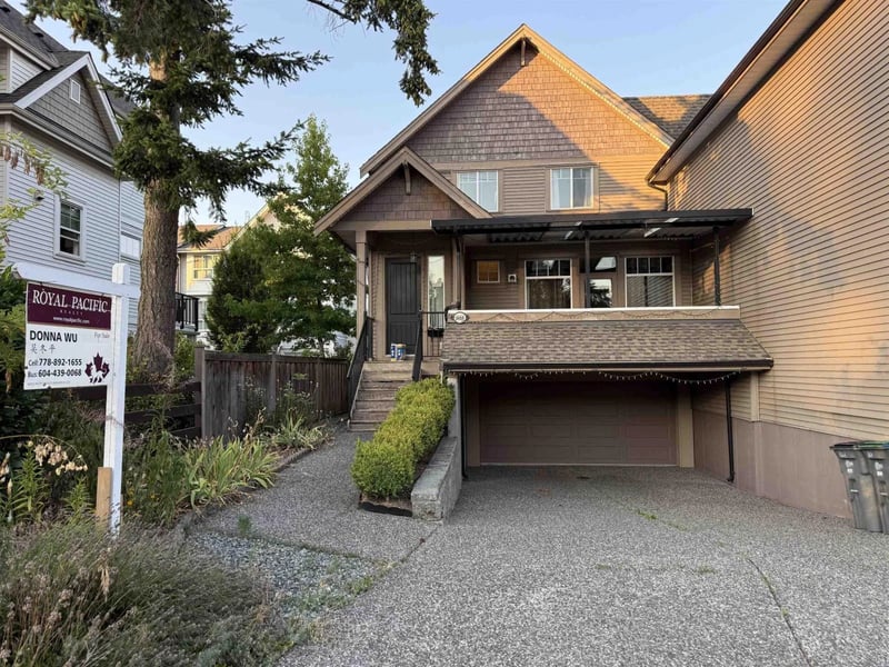 1664 KING GEORGE Boulevard, Surrey, British Columbia, V4A4Z8, Surrey, British Columbia — photo 1 of 5