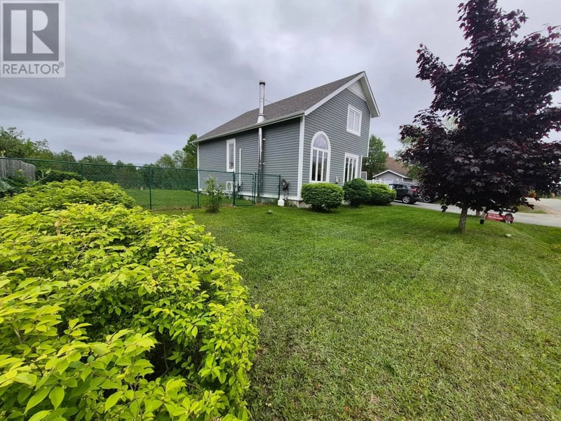 3 STEADYVIEW Drive, GLOVERTOWN, Newfoundland & Labrador, A0G2L0, GLOVERTOWN, Newfoundland & Labrador — photo 1 of 5