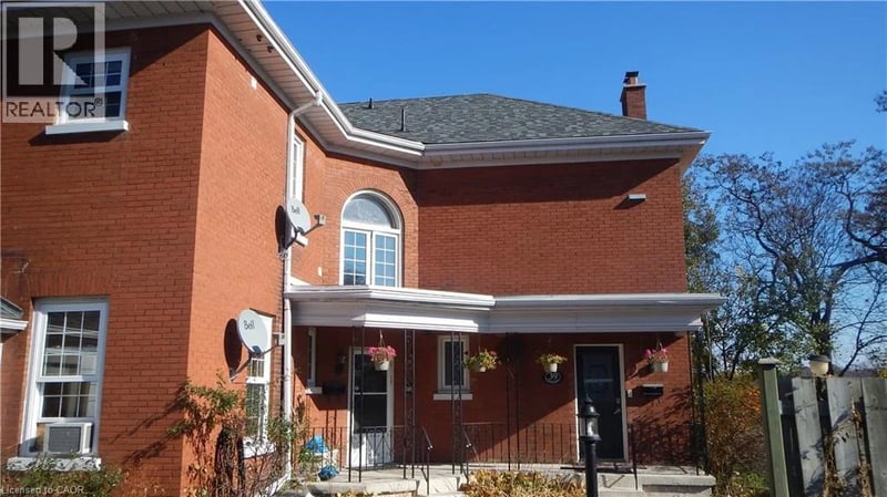 #3 39 CEDAR Street, Cambridge, Ontario, N1S1V2, Cambridge, Ontario — photo 1 of 5