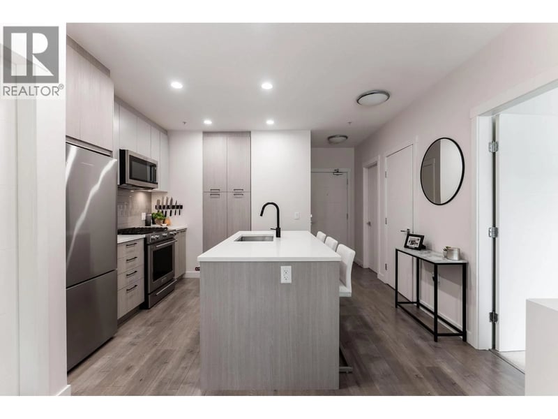 #206 707 COMO LAKE Avenue, Coquitlam, British Columbia, V3J0J5, Coquitlam, British Columbia — photo 1 of 5