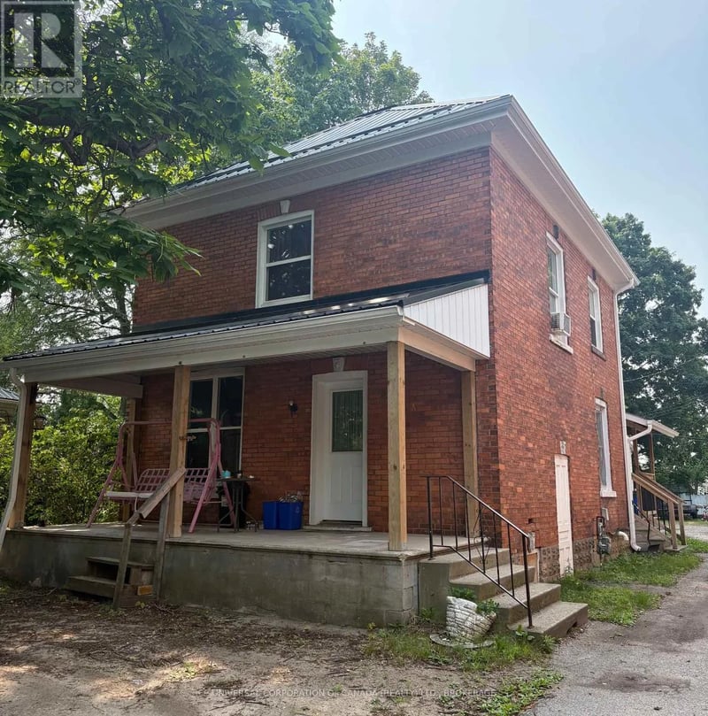 200 Talbot Street East, Aylmer, Ontario, N5H1H7, Aylmer, Ontario — photo 1 of 5