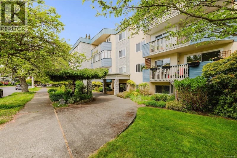 #404 1012 Collinson Street, Victoria, British Columbia, V8V3C1, Victoria, British Columbia — photo 1 of 5