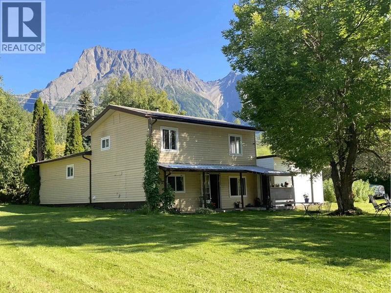 1555 ALDOUS Street, Hazelton, British Columbia, V0J2J1, Hazelton, British Columbia — photo 1 of 5
