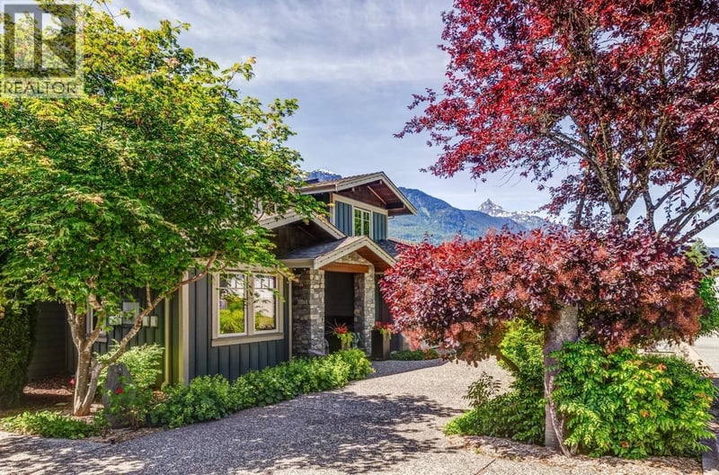 41155 ROCKRIDGE Place, Squamish, British Columbia, V8B0S4, Squamish, British Columbia — photo 1 of 5