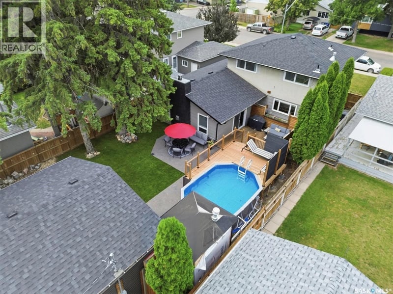 207 113th STREET W, Saskatoon, Saskatchewan, S7N1W1, Saskatoon, Saskatchewan — photo 1 of 5