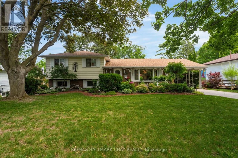 82 Fourth Street, Orillia, Ontario, L3V4B8, Orillia, Ontario — photo 1 of 5