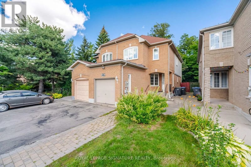 213 Fernforest Drive, Brampton (Sandringham-Wellington), Ontario, L6R1T7, Brampton (Sandringham-Wellington), Ontario — photo 1 of 5