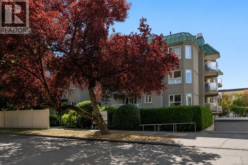 #212 2520 Wark Street, Victoria, British Columbia, V8T5G6, Victoria, British Columbia — photo 1 of 5