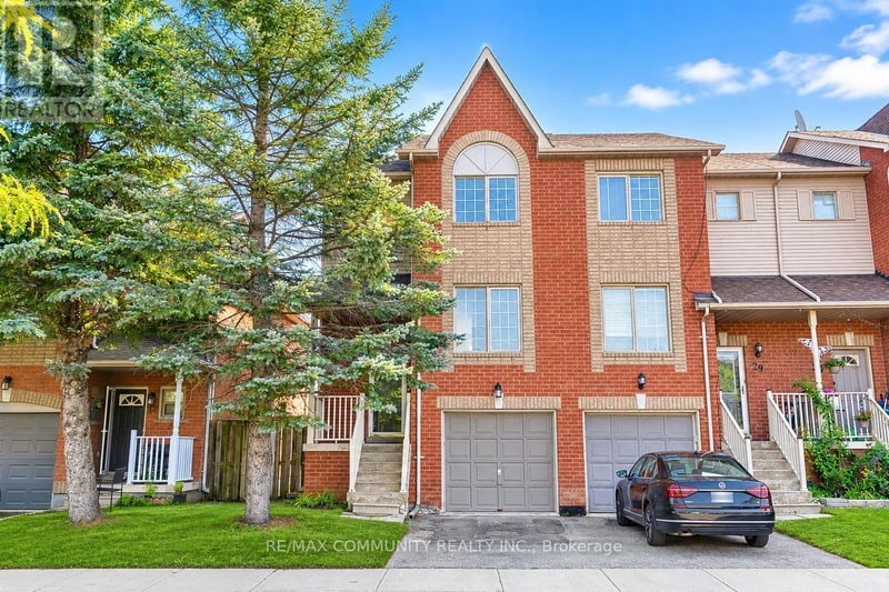 #28 1867 Kingston Road, Pickering (Village East), Ontario, L1V6G8, Pickering (Village East), Ontario — photo 1 of 5
