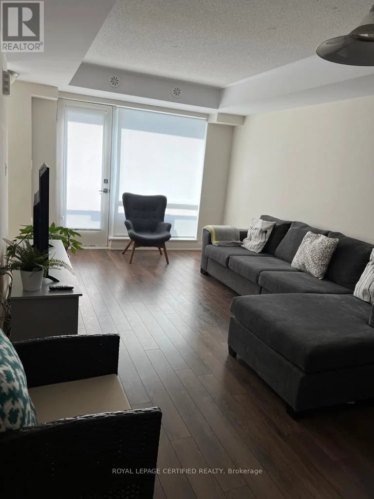 #86 100 Dufay Road, Brampton (Fletcher's Meadow), Ontario, L7A4S3, Brampton (Fletcher's Meadow), Ontario — photo 1 of 5