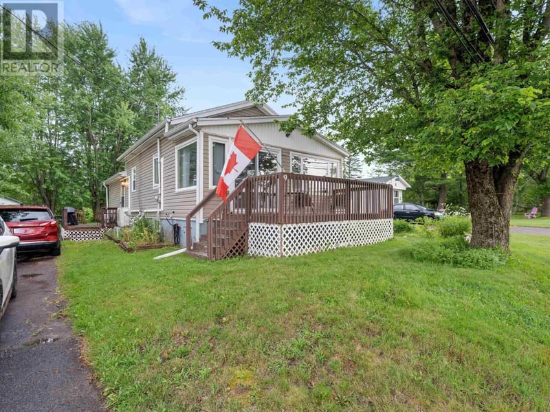 9 Main Street East, Stewiacke, Nova Scotia, B0N2J0, Stewiacke, Nova Scotia — photo 1 of 5