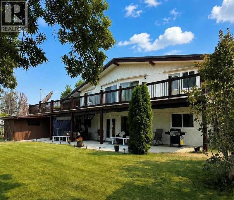 7562 CREST-A-WAY Road, Oliver, British Columbia, V0H1T2, Oliver, British Columbia — photo 1 of 5