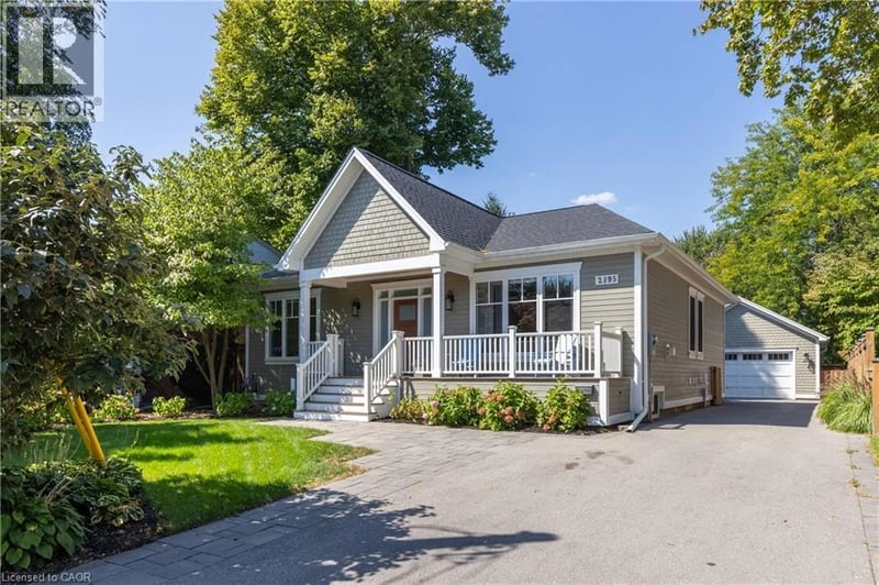 2195 COURTLAND Drive, Burlington, Ontario, L7R1S2, Burlington, Ontario — photo 1 of 5