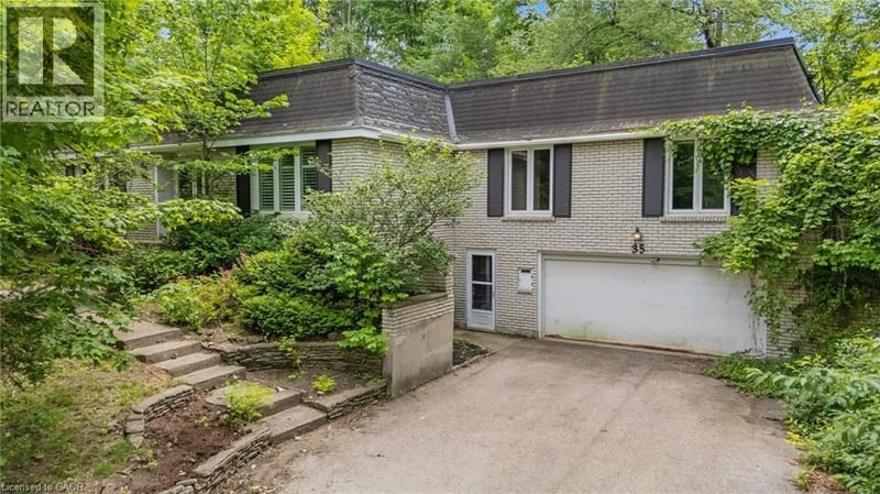 35 MAPLE HILL Drive, Kitchener, Ontario, N2M2R7, Kitchener, Ontario — photo 1 of 5