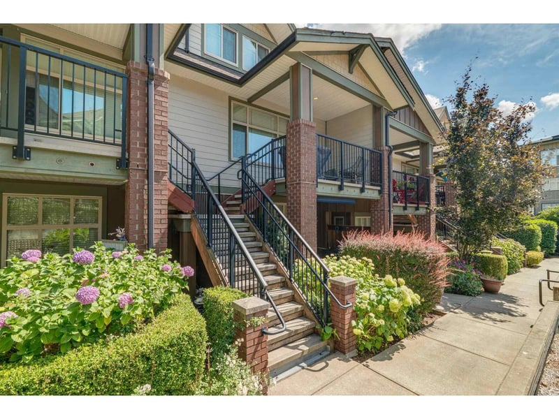 #208 6655 192 Street, Surrey, British Columbia, V4N0B9, Surrey, British Columbia — photo 1 of 5