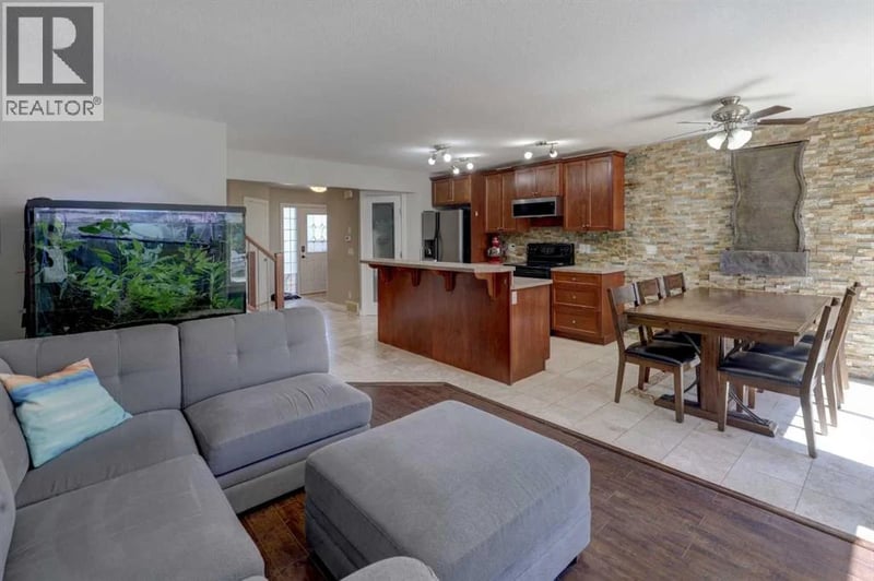 15 Parklane Drive, Strathmore, Alberta, T1P1C2, Strathmore, Alberta — photo 1 of 5