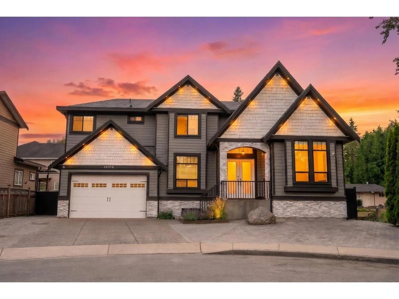 14516 110A Avenue, Surrey, British Columbia, V3R2B5, Surrey, British Columbia — photo 1 of 5