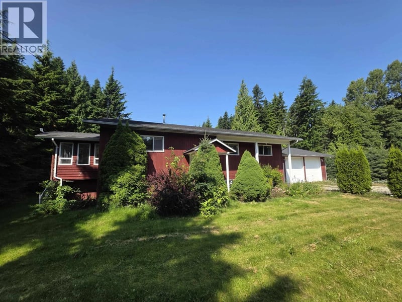 2421 KROYER Street, Terrace, British Columbia, V8G0G2, Terrace, British Columbia — photo 1 of 5