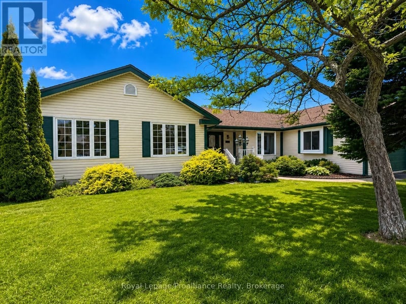 88 Westwind Crescent, Prince Edward County (Wellington Ward), Ontario, K0K3L0, Prince Edward County (Wellington Ward), Ontario — photo 1 of 5