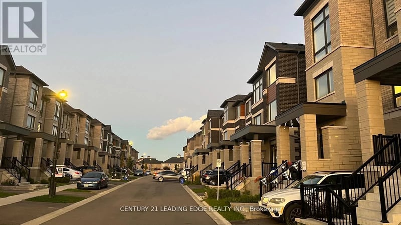 29 Douet Lane, Ajax (South East), Ontario, L1Z0V4, Ajax (South East), Ontario — photo 1 of 5