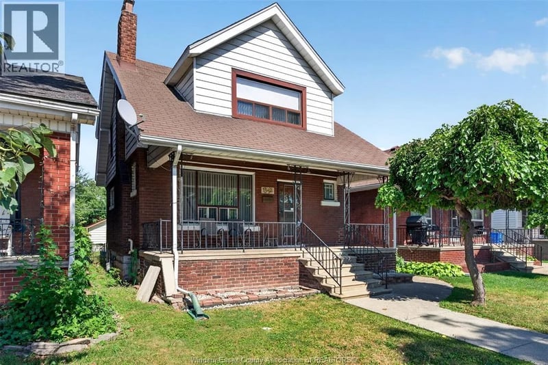 1342 Hall Avenue, Windsor, Ontario, N8X4R3, Windsor, Ontario — photo 1 of 5