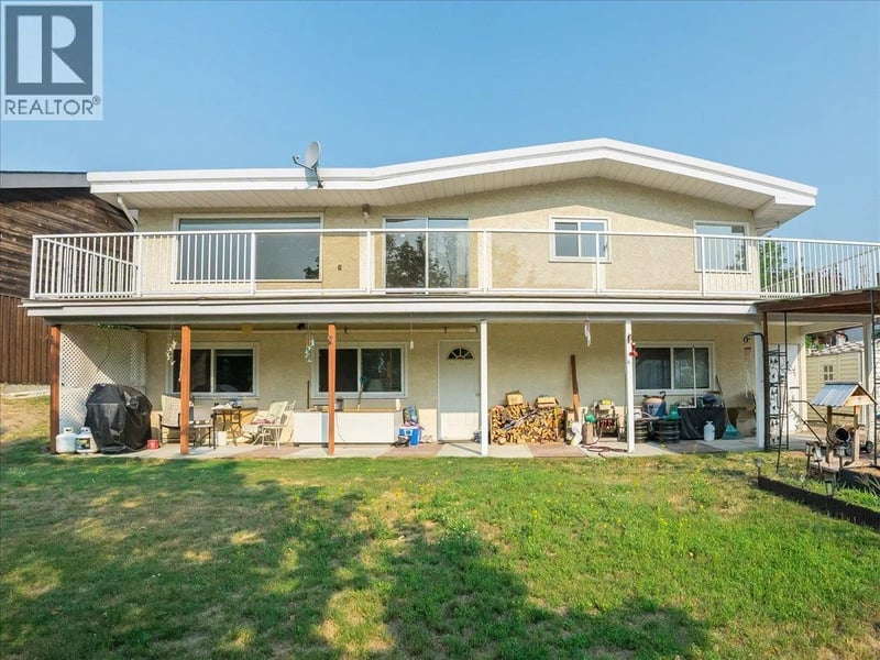 3613 9th Avenue, Castlegar, British Columbia, V1N2Z6, Castlegar, British Columbia — photo 1 of 5