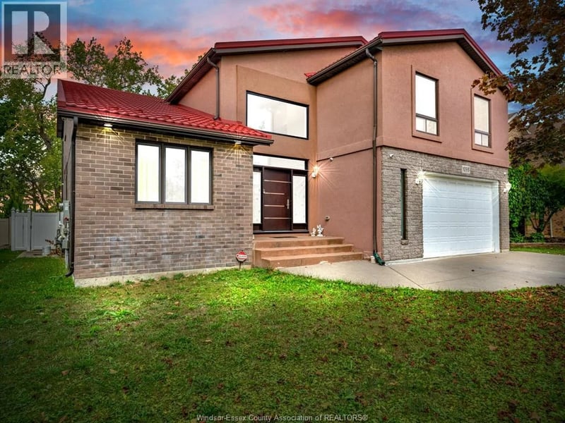 1098 STONEYBROOK Crescent, Windsor, Ontario, N9G2Y3, Windsor, Ontario — photo 1 of 5