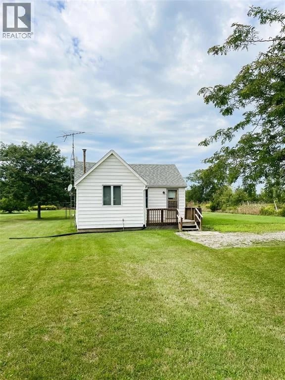 6689 Charleston Street, North Buxton, Ontario, N0P1Y0, North Buxton, Ontario — photo 1 of 5