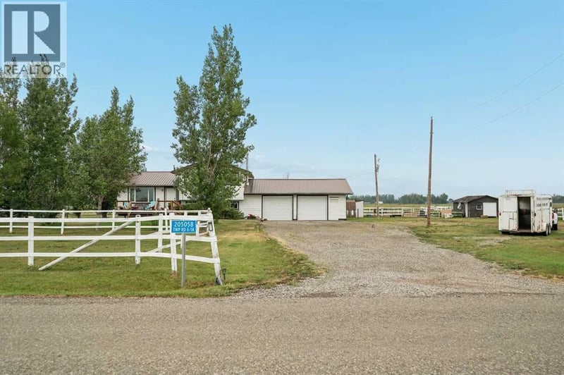 205058 Twp Rd 6-1A, Rural Warner No. 5, County of, Alberta, T0K2S0, Rural Warner No. 5, County of, Alberta — photo 1 of 5