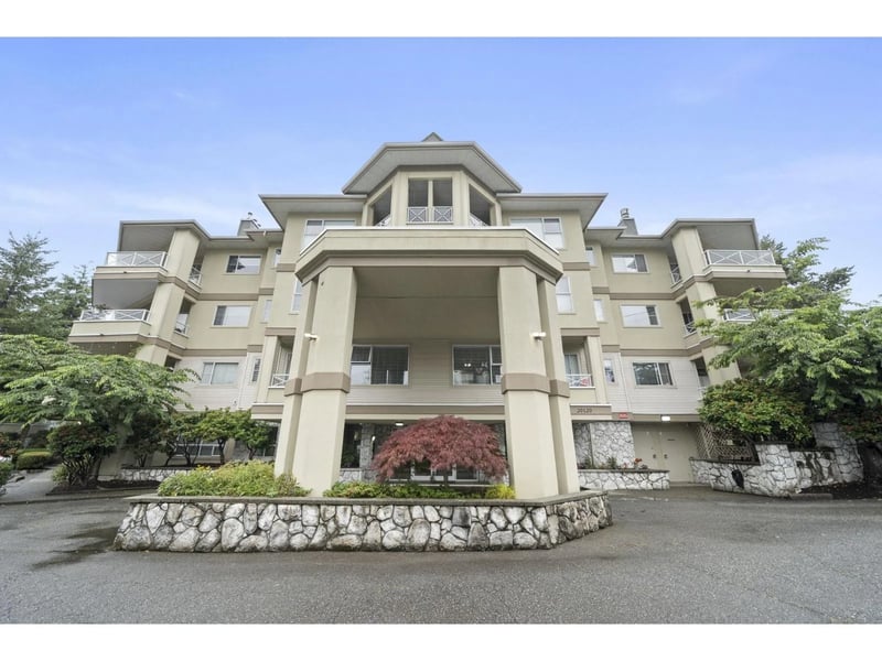#206 20120 56 Avenue, Langley, British Columbia, V2T2R7, Langley, British Columbia — photo 1 of 5