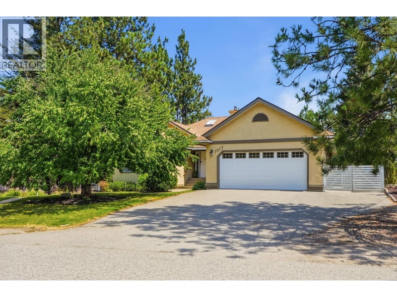 1977 Covington Crescent, West Kelowna, British Columbia, V1Z3M2, West Kelowna, British Columbia — photo 1 of 5