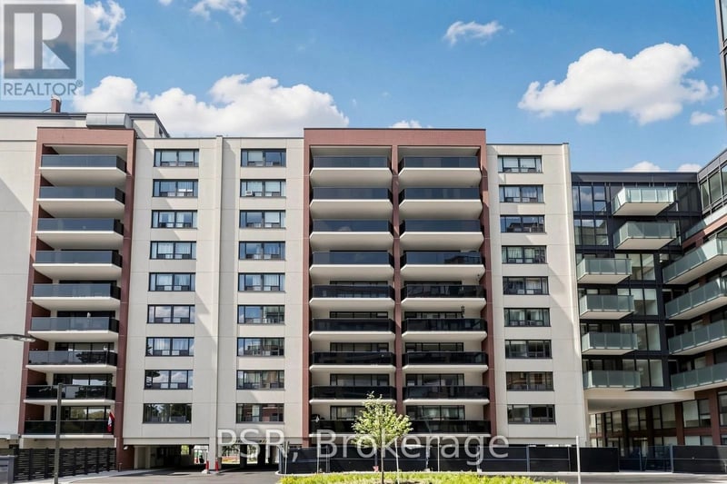 #105 240 Markland Drive, Toronto (Markland Wood), Ontario, M9C1R3, Toronto (Markland Wood), Ontario — photo 1 of 5