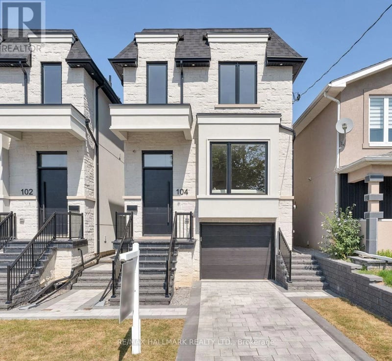 104 Yardley Avenue, Toronto (O'Connor-Parkview), Ontario, M4B2B1, Toronto (O'Connor-Parkview), Ontario — photo 1 of 5
