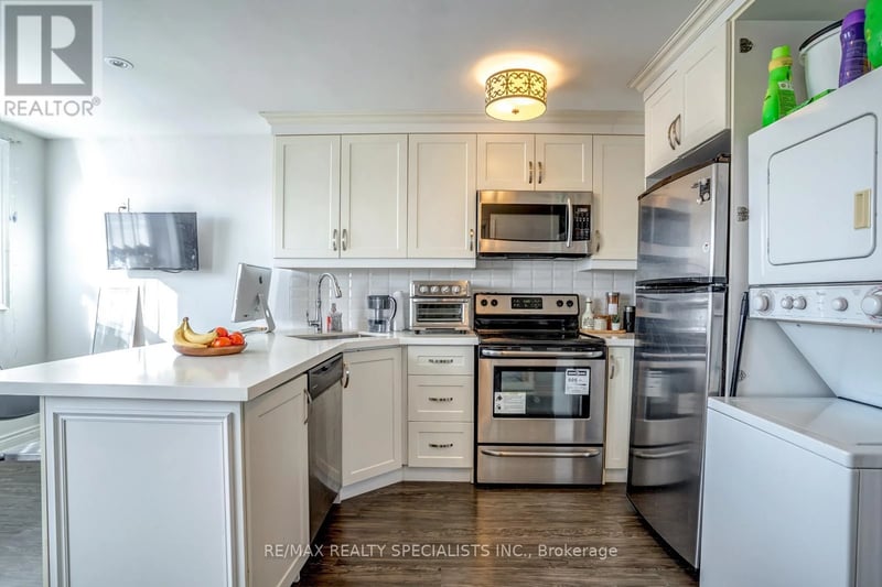 #1 6 Brant Street, Mississauga (Port Credit), Ontario, L5G3N8, Mississauga (Port Credit), Ontario — photo 1 of 5