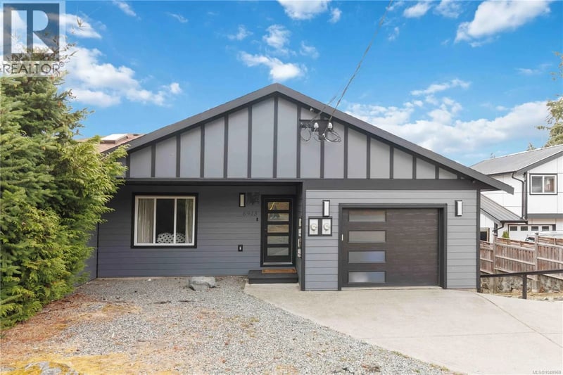 6913 Larkspur Road, Sooke, British Columbia, V9Z1N0, Sooke, British Columbia — photo 1 of 5