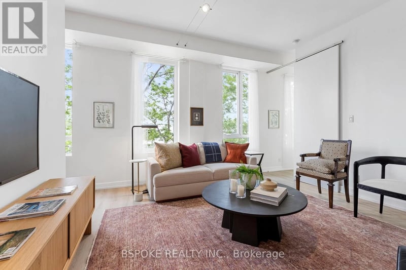 #303 1 St Johns Road, Toronto (Junction Area), Ontario, M6P1T7, Toronto (Junction Area), Ontario — photo 1 of 5