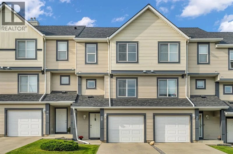 28 Everhollow Way Southwest, Calgary, Alberta, T2Y5B4, Calgary, Alberta — photo 1 of 5