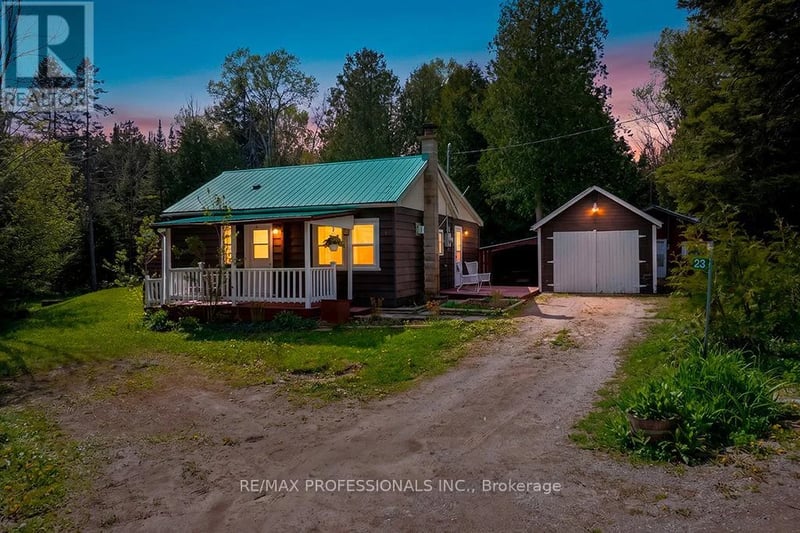 23 Woodstock Avenue, Northern Bruce Peninsula, Ontario, N0H2M0, Northern Bruce Peninsula, Ontario — photo 1 of 5
