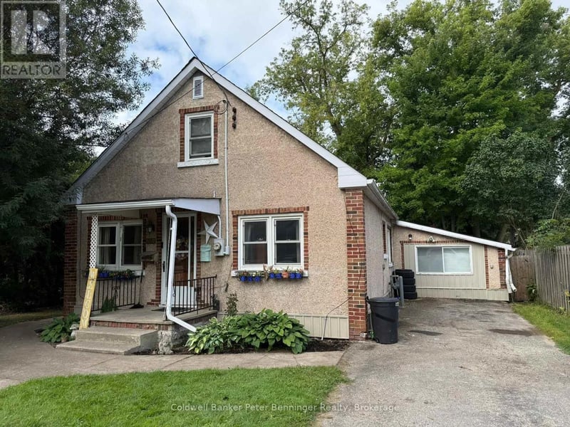 552 11th Avenue, Hanover, Ontario, N4N2S4, Hanover, Ontario — photo 1 of 5