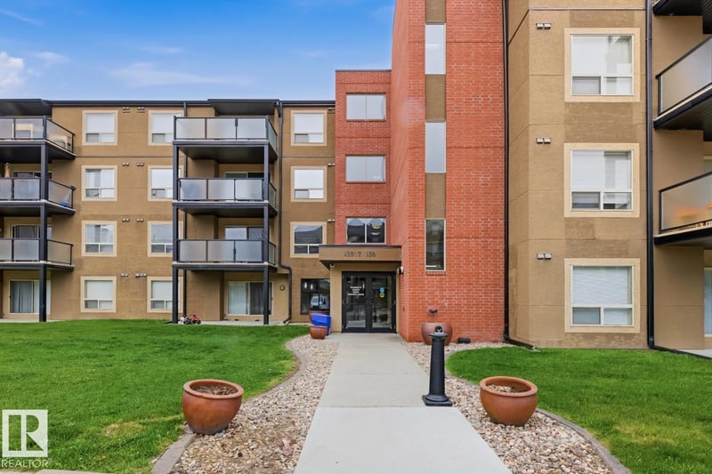 #106 13907 136 ST NW, Edmonton, Alberta, T6V1Y5, Edmonton, Alberta — photo 1 of 5