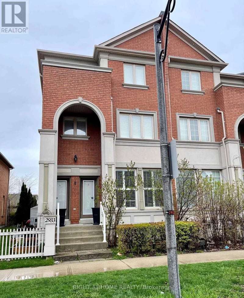 #A 2933 Bur Oak Avenue, Markham (Cornell), Ontario, L6B1E6, Markham (Cornell), Ontario — photo 1 of 5