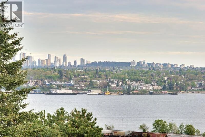 #701 145 ST GEORGES Avenue, North Vancouver, British Columbia, V7L3G8, North Vancouver, British Columbia — photo 1 of 5