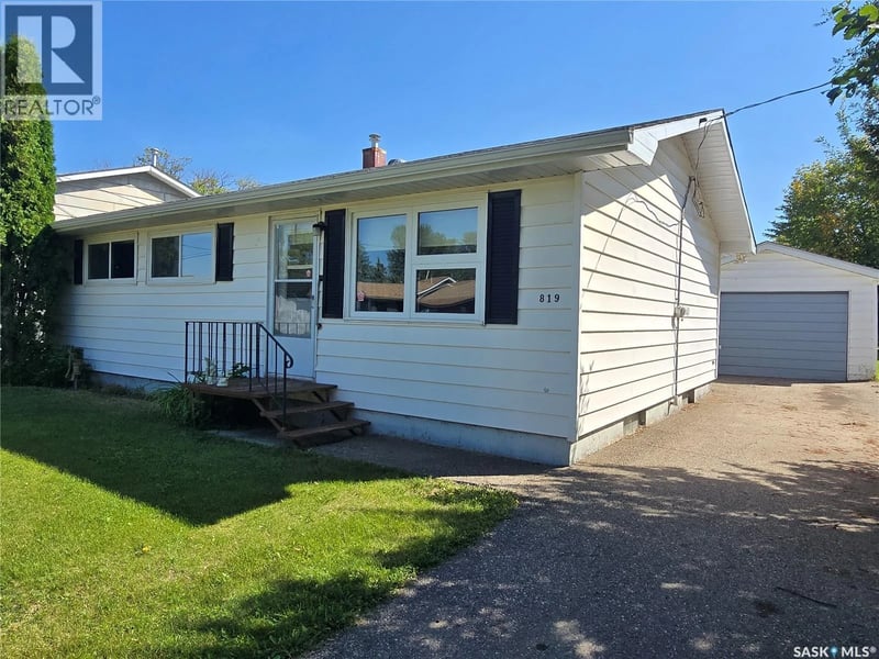 819 Gambetta STREET, Whitewood, Saskatchewan, S0G5C0, Whitewood, Saskatchewan — photo 1 of 5