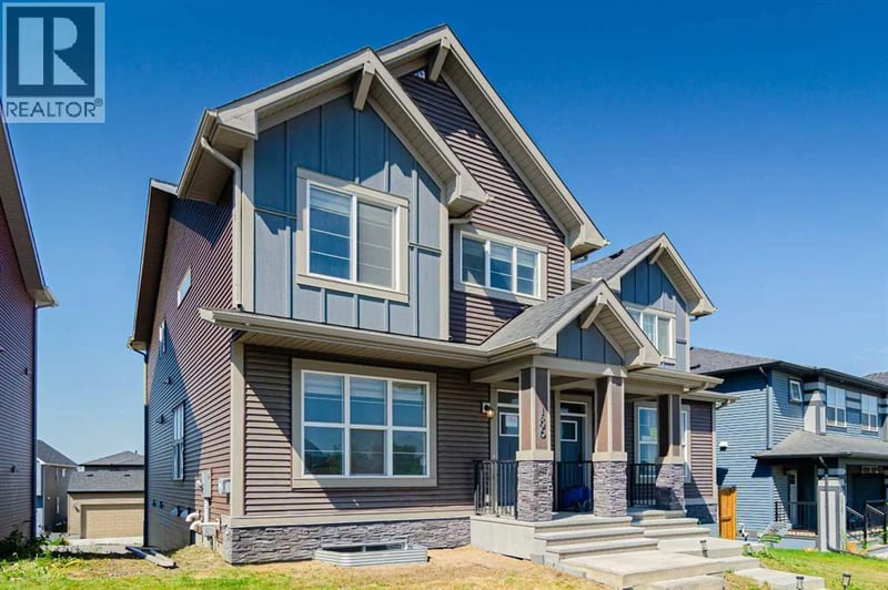 186 Aquila Drive Northwest, Calgary, Alberta, T3R1Y5, Calgary, Alberta — photo 1 of 5