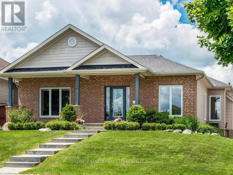 1134 Stittsville Main Street, Ottawa, Ontario, K2S0B9, Ottawa, Ontario — photo 1 of 5